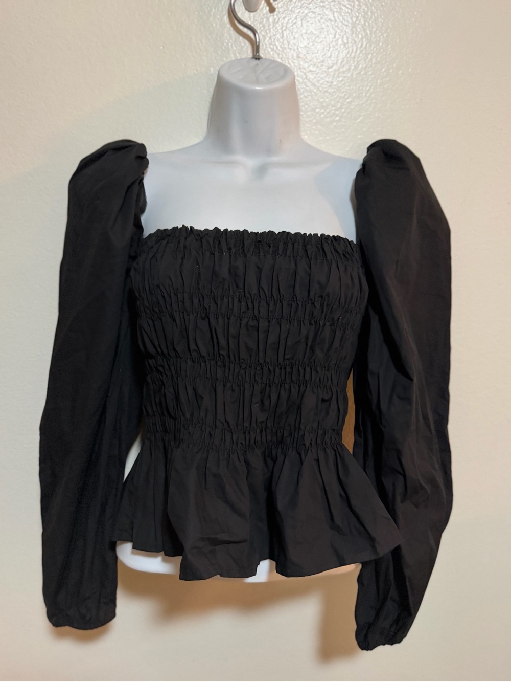 Astr Black Smocked Peplum Puff-Sleeve Top